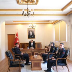 PÜLÜMÜR İLÇE JANDARMA KOMUTANI ÜSTEĞMEN ZEYİT TOLU-KAYMAKAM MEHMET ANIL ÇOLAK VE KOMUTANLAR