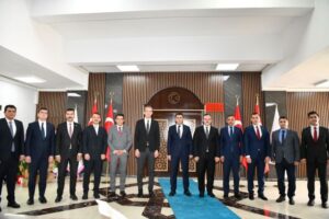 TUNCELİ VALİSİ ŞEFİK AYGÖL-KAYMAKAM MEHMET ANIL ÇOLAK-KAYMAKAMLAR VE VALİ YARDIMCILARI