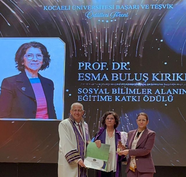 PROF. DR. ESMA BULUŞ KIRIKKAYA