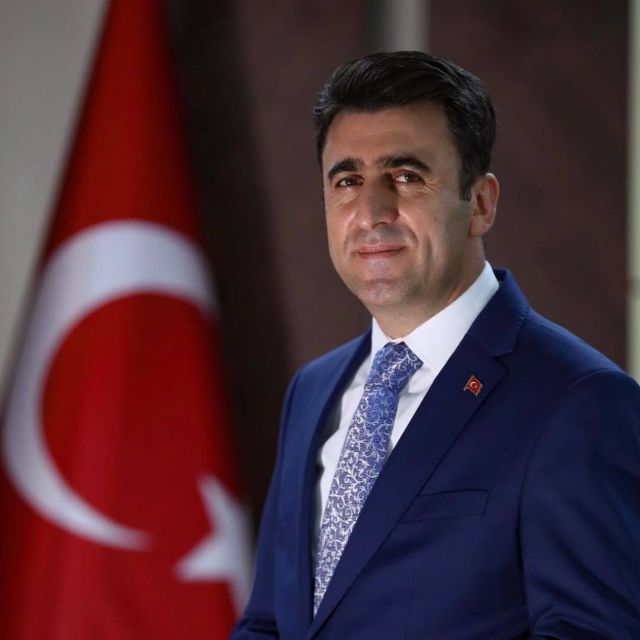 ŞEFİK AYGÖL-ÖNE ÇIKAN