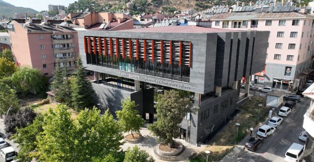 HÜSEYİN GÜNTAŞ KÜTÜPHANESİ VE KONFERANS SALONU