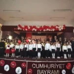 PÜLÜMÜR GAZİ ANADOLU LİSESİ-PROTOKOL VE ÖĞRENCİLER TOPLU HÂLDE-CUMHURİYET BAYRAMI ETKİNLİĞİ-29 EKİM 2026